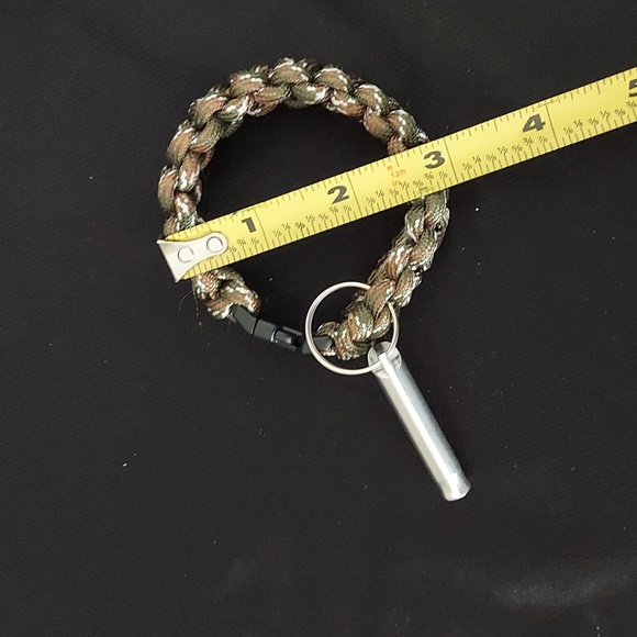 Survival Bracelet and Whistle (NEW) - Picture 6 of 7